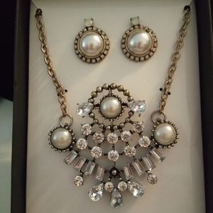 🆕 New Statement Necklace & earrings in beautiful gift box 🎁 ready for gifting